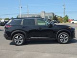 Used 2023 Nissan Rogue SV image 2