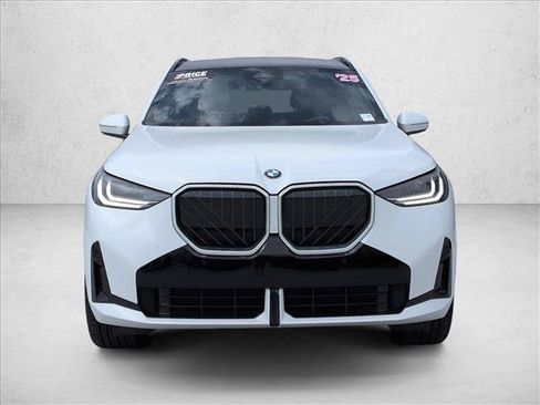 Used 2025 BMW X3 xDrive30i w/ M Sport Package AWD/4WD image 2