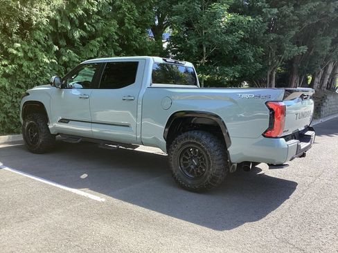 Used 2025 Toyota Tundra Platinum w/ TRD Off-Road Package AWD/4WD image 8