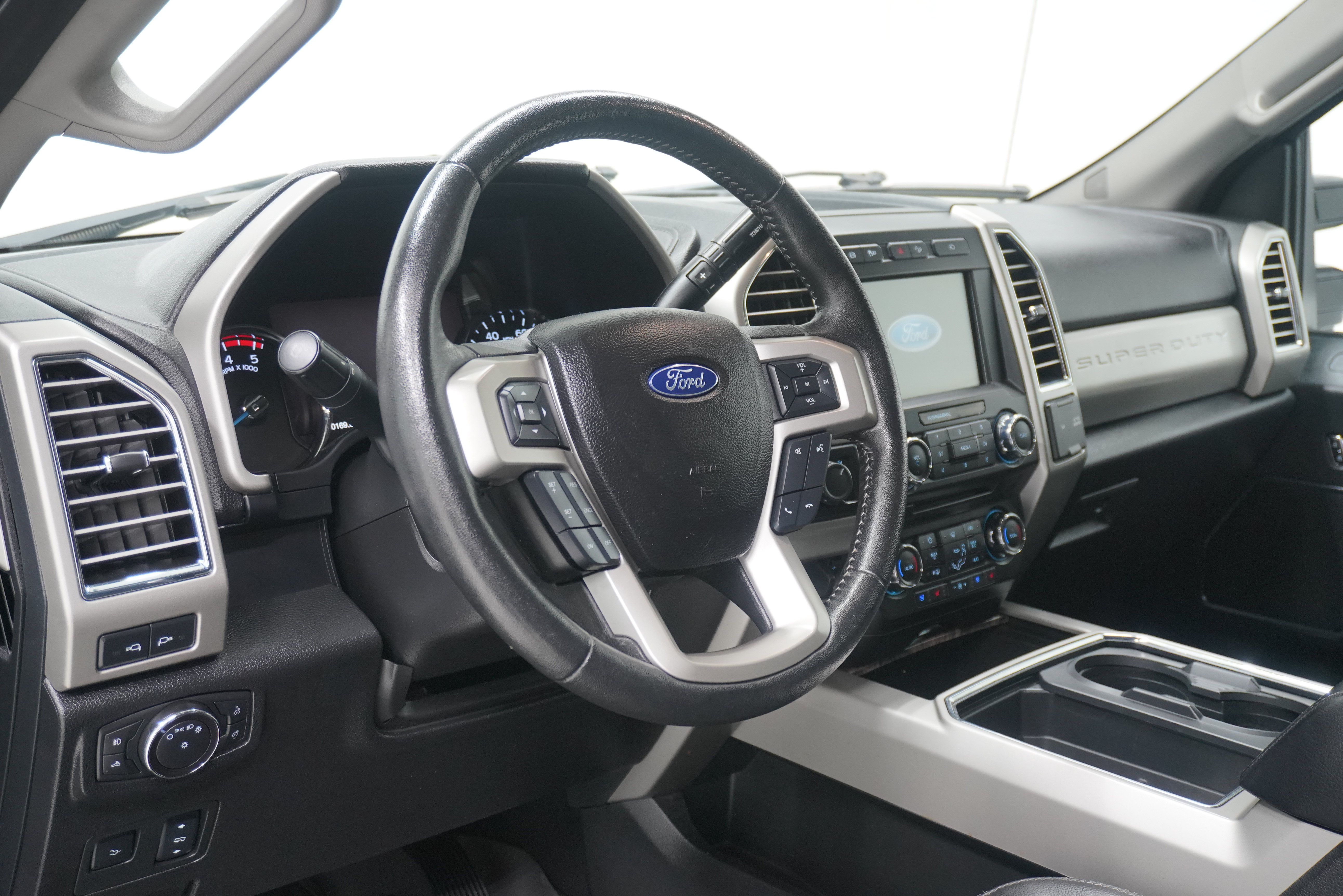 Used 2017 Ford F250 Lariat w/ Lariat Ultimate Package AWD/4WD image 10