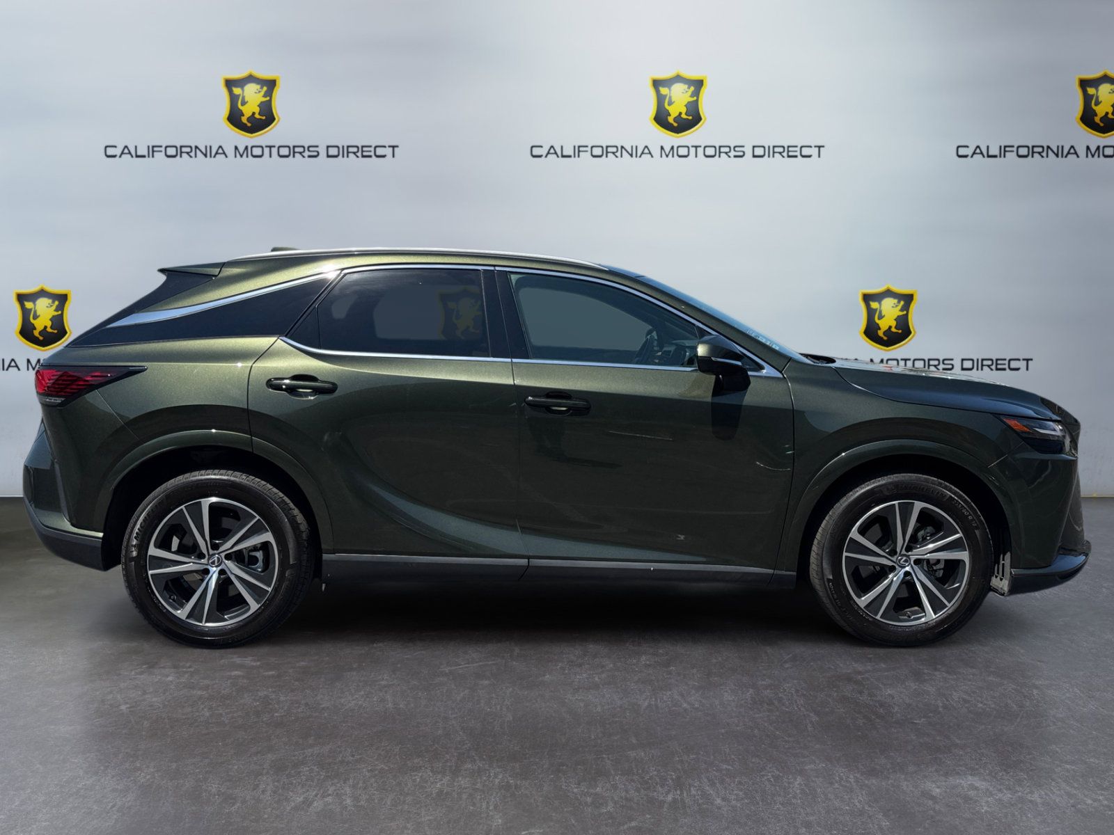 Used 2024 Lexus RX 350 Premium w/ Convenience Package FWD image 6