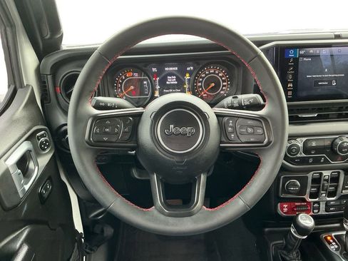 Used 2024 Jeep Wrangler Unlimited Rubicon image 18