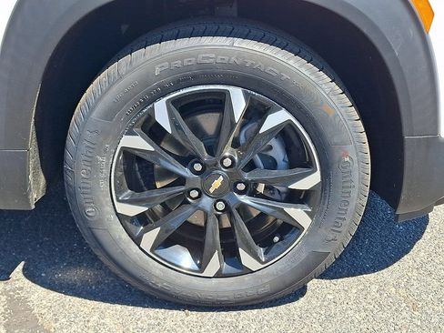 Used 2023 Chevrolet TrailBlazer LT FWD image 11