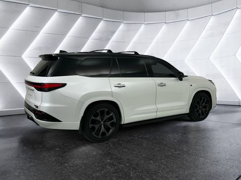 Used 2025 Lexus TX 500h AWD w/ Technology Package image 4