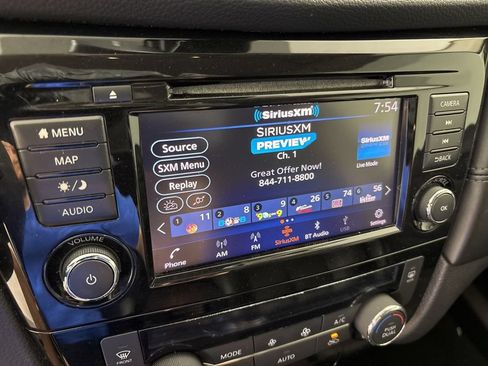 Used 2019 Nissan Rogue SL FWD image 36