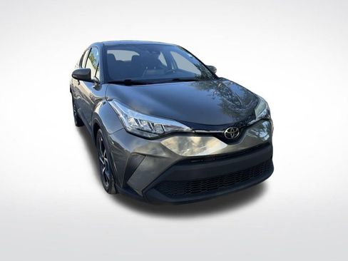 Used 2021 Toyota C-HR XLE FWD image 2