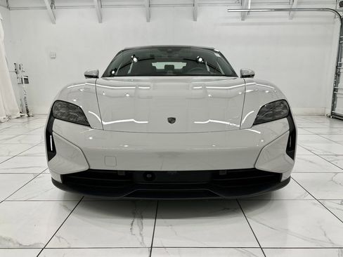 Certified 2025 Porsche Taycan Turbo image 7