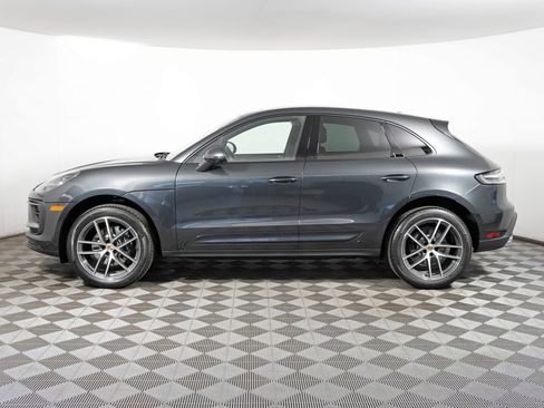 New 2026 Porsche Macan image 2