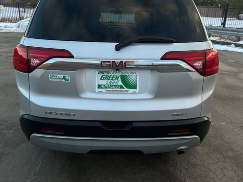 Used 2019 GMC Acadia SLE image 14