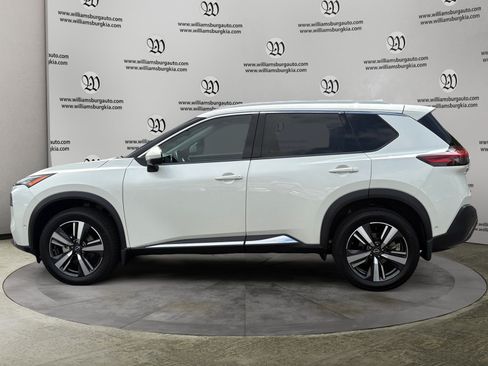Used 2023 Nissan Rogue SL w/ SL Premium Package FWD image 2
