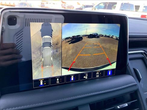 Used 2024 Chevrolet Tahoe Z71 w/ Luxury Package image 26