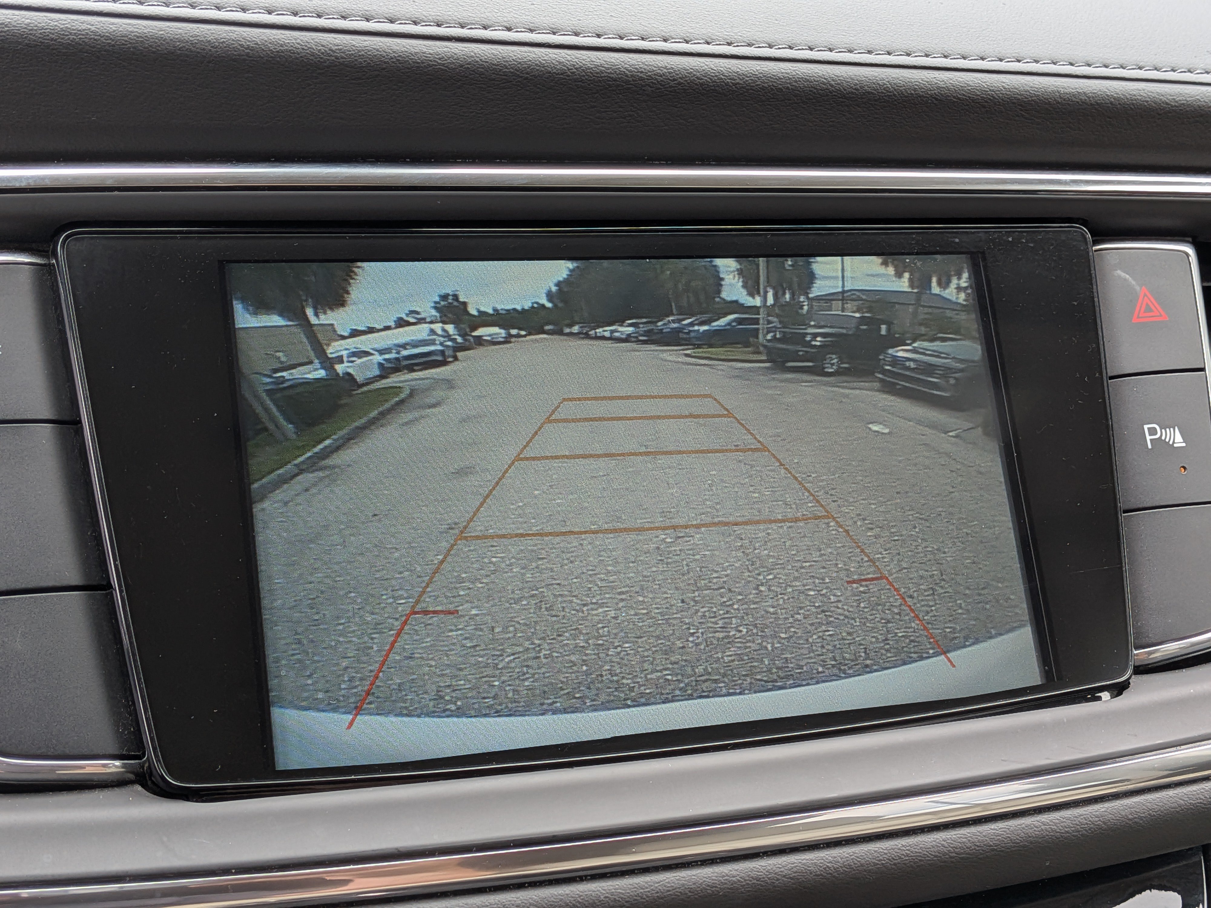 Used 2019 Buick Enclave Essence FWD image 29