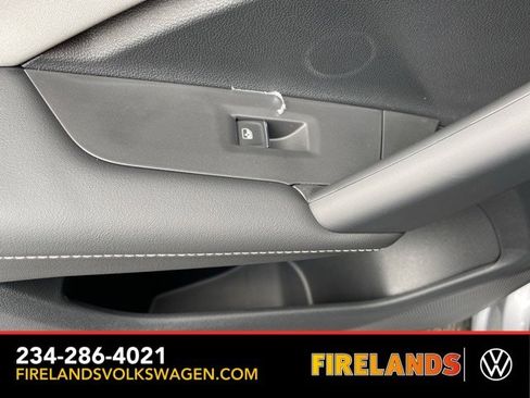 New 2025 Volkswagen Tiguan SE image 65