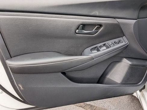 Used 2024 Nissan Sentra S image 9