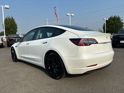 Used 2021 Tesla Model 3 Standard Range Plus RWD image 3
