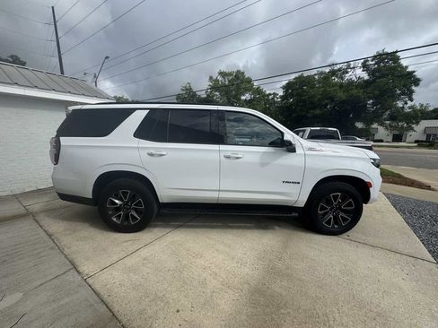 Used 2022 Chevrolet Tahoe Z71 w/ Luxury Package AWD/4WD image 5