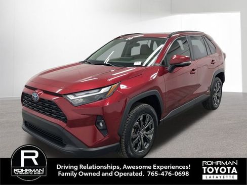 Used 2023 Toyota RAV4 XLE Premium image 1