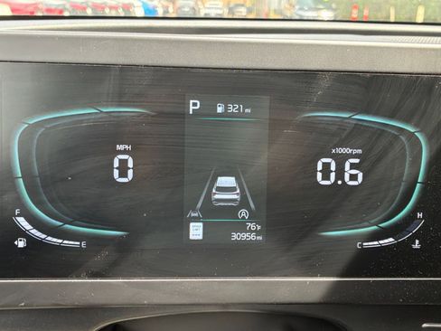 Used 2025 Kia Sportage LX FWD image 39
