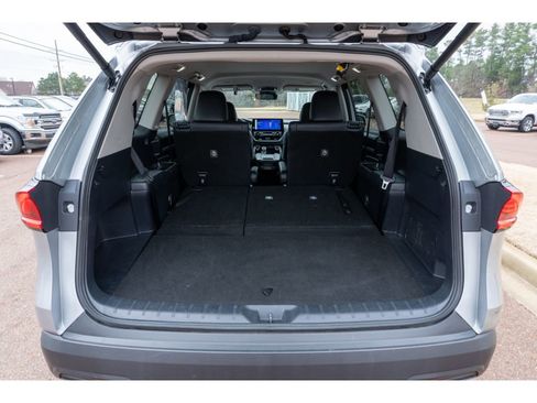 Used 2025 Toyota Grand Highlander FWD image 16