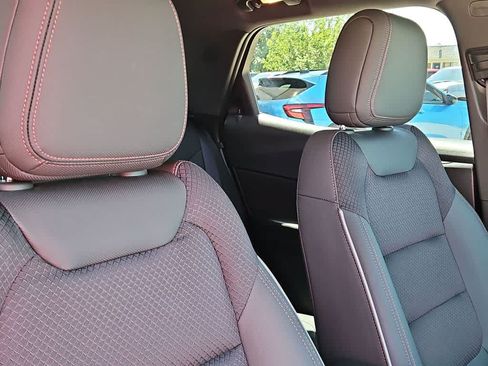 Used 2023 Chevrolet TrailBlazer RS w/ Sun and Liftgate Package AWD/4WD image 17