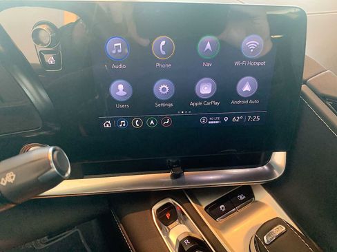 Used 2021 Chevrolet Corvette Stingray Preferred Cpe w/ 2LT image 13