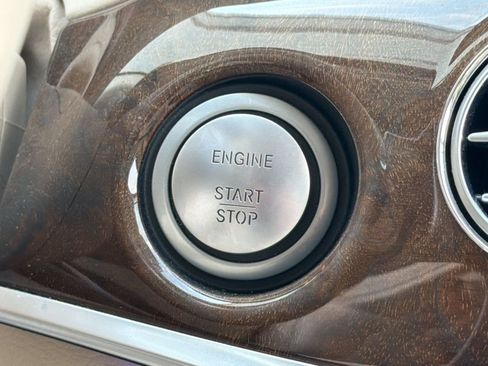 Used 2015 Mercedes-Benz S 550 Sedan image 18