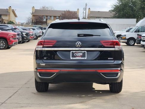 Used 2022 Volkswagen Atlas Cross Sport SE image 13