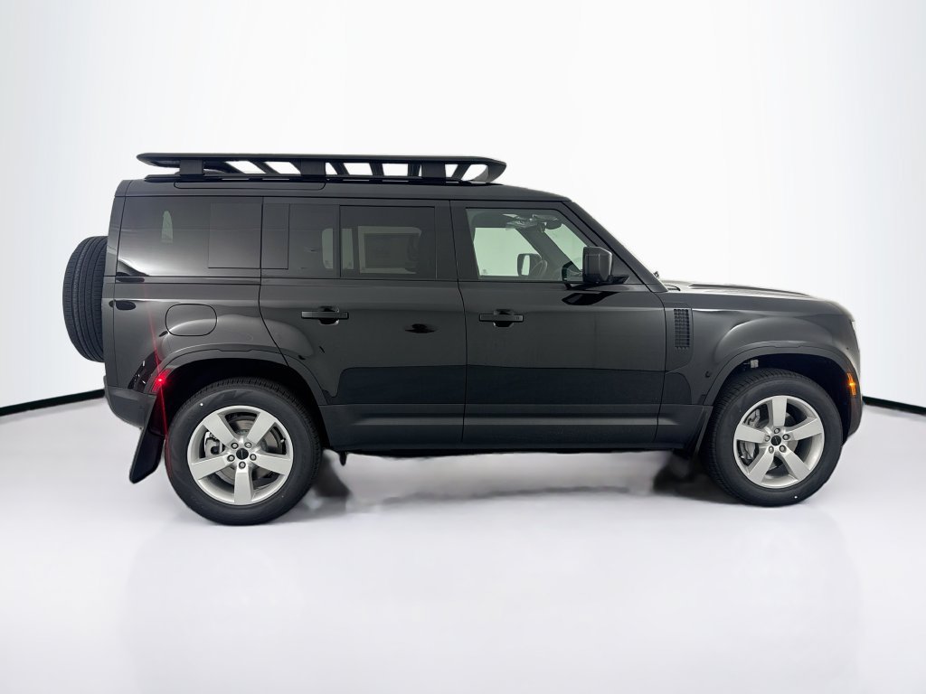 New 2026 Land Rover Defender 110 S AWD/4WD image 4