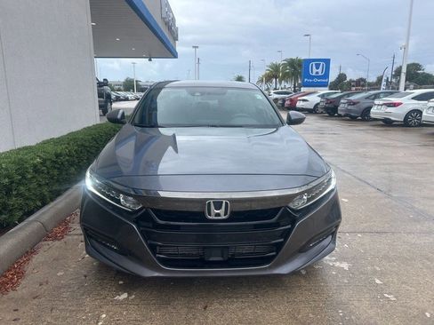 Used 2020 Honda Accord Sport image 2
