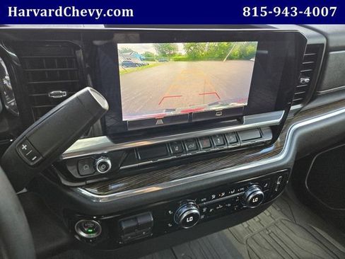 Used 2024 GMC Sierra 2500 SLE AWD/4WD image 9