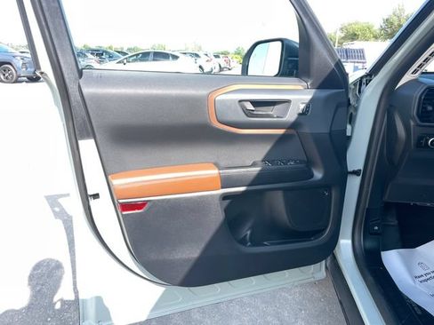 Used 2024 Ford Bronco Sport Outer Banks w/ Tech Package AWD/4WD image 11