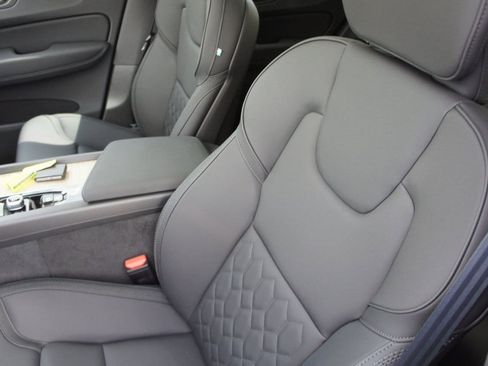 New 2026 Volvo XC60 B5 Plus w/ Protection Package Premier image 22