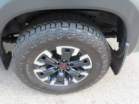 Used 2022 Nissan Frontier PRO-4X AWD/4WD image 17