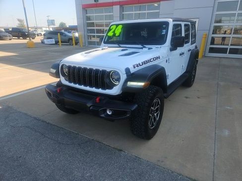 Used 2024 Jeep Wrangler Unlimited Rubicon w/ Convenience Group image 3