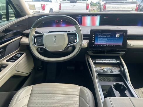 Used 2024 Lincoln Nautilus Reserve AWD/4WD image 26