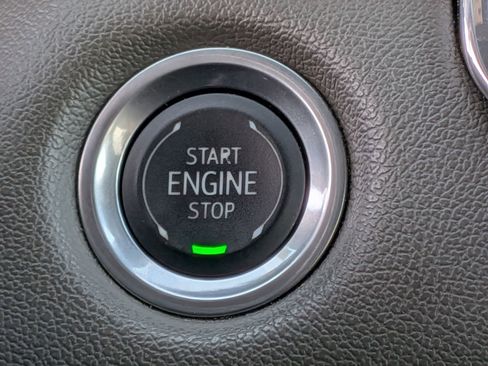 Used 2024 Chevrolet Colorado ZR2 w/ ZR2 Convenience Package III image 25