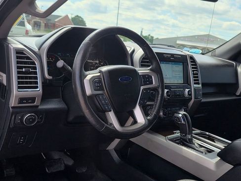 Used 2016 Ford F150 Lariat w/ Equipment Group 502A Luxury AWD/4WD image 12