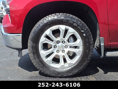Used 2023 Chevrolet Silverado 1500 LTZ w/ LTZ Premium Package AWD/4WD image 40