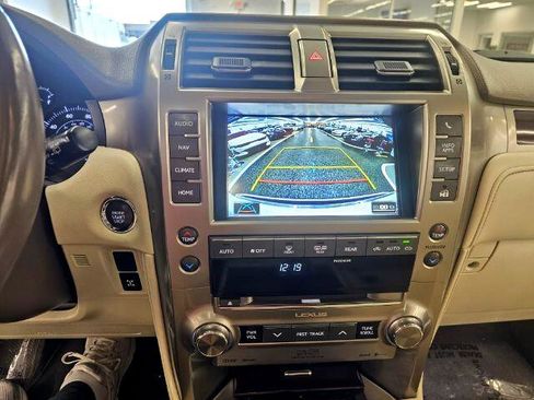 Used 2019 Lexus GX 460 Luxury image 18
