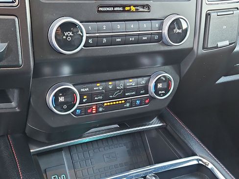 Used 2021 Ford Expedition Max Limited image 28