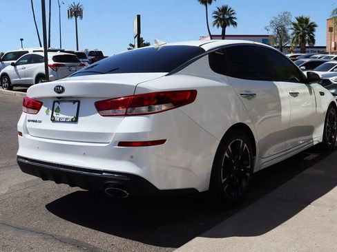 Used 2020 Kia Optima LX image 12