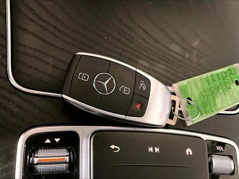 Used 2021 Mercedes-Benz GLC 300 image 15