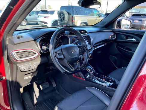 Used 2022 Chevrolet TrailBlazer RS image 16