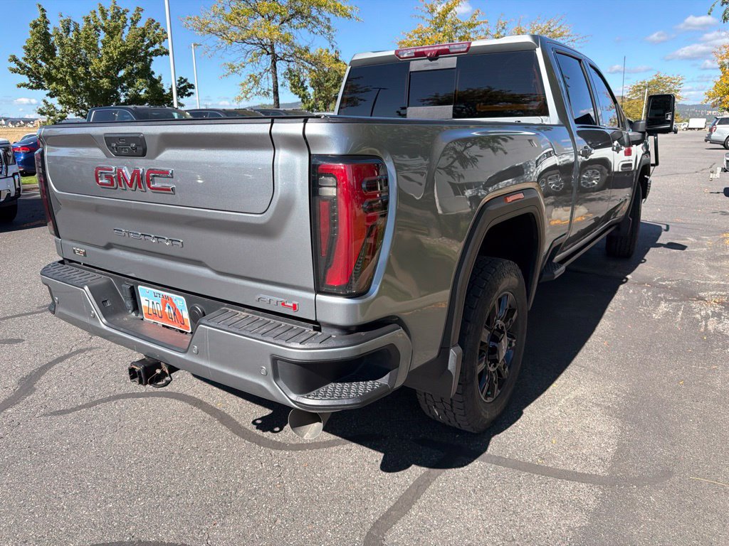 Used 2024 GMC Sierra 2500 AT4 w/ AT4 Premium Plus Package AWD/4WD image 3
