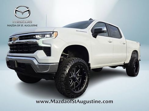 Used 2025 Chevrolet Silverado 1500 LT image 1