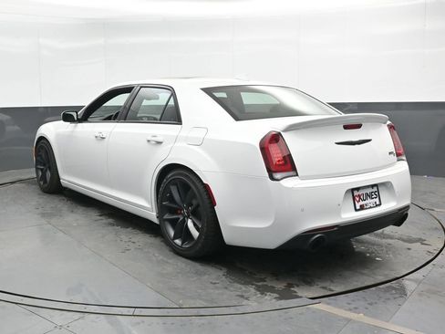 Used 2023 Chrysler 300 C RWD image 11