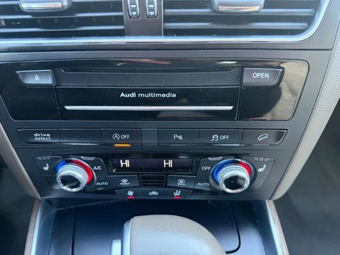 Used 2016 Audi Q5 3.0T Prestige w/ Prestige Package image 27