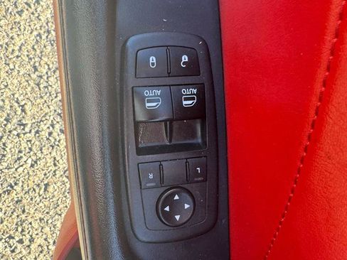 Used 2018 Dodge Challenger R/T Scat Pack w/ Leather Interior Group image 11