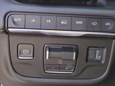 Certified 2024 Cadillac Escalade Premium Luxury Platinum image 49