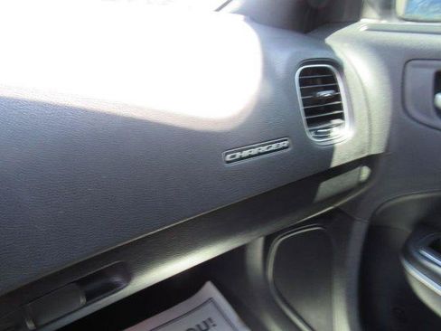 Used 2022 Dodge Charger SXT w/ Leather Interior Group RWD image 22
